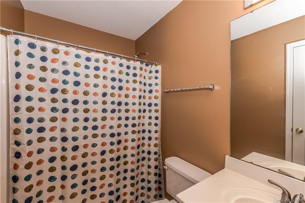5925 Cougar Lane Charlotte NC 28269