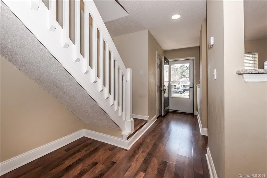 5925 Cougar Lane Charlotte NC 28269
