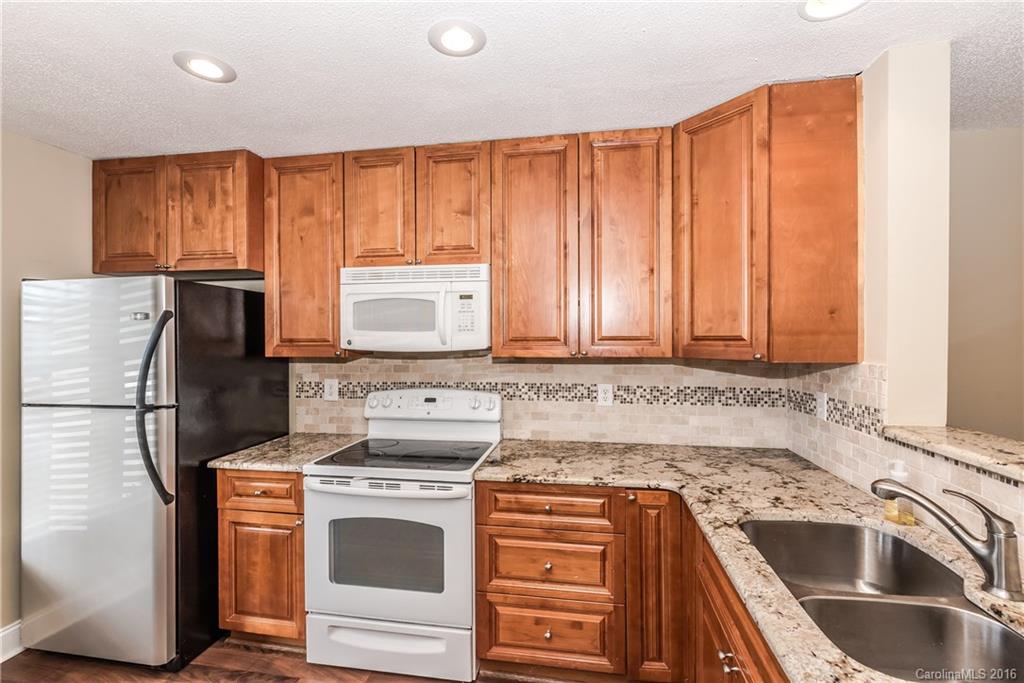 5925 Cougar Lane Charlotte NC 28269
