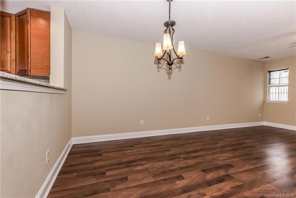 5925 Cougar Lane Charlotte NC 28269
