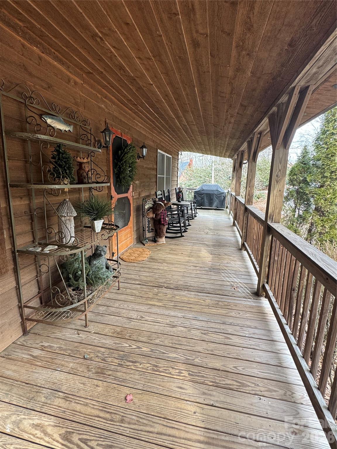 128 Hillcrest Road Newland NC 28657