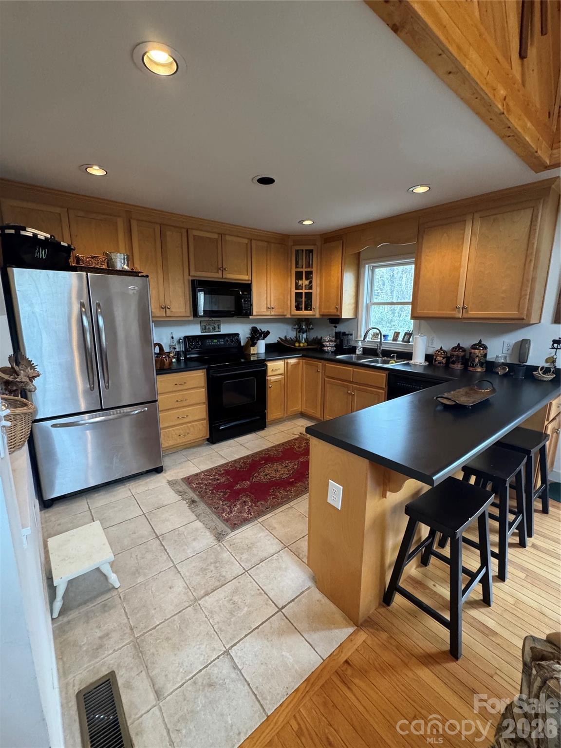 128 Hillcrest Road Newland NC 28657