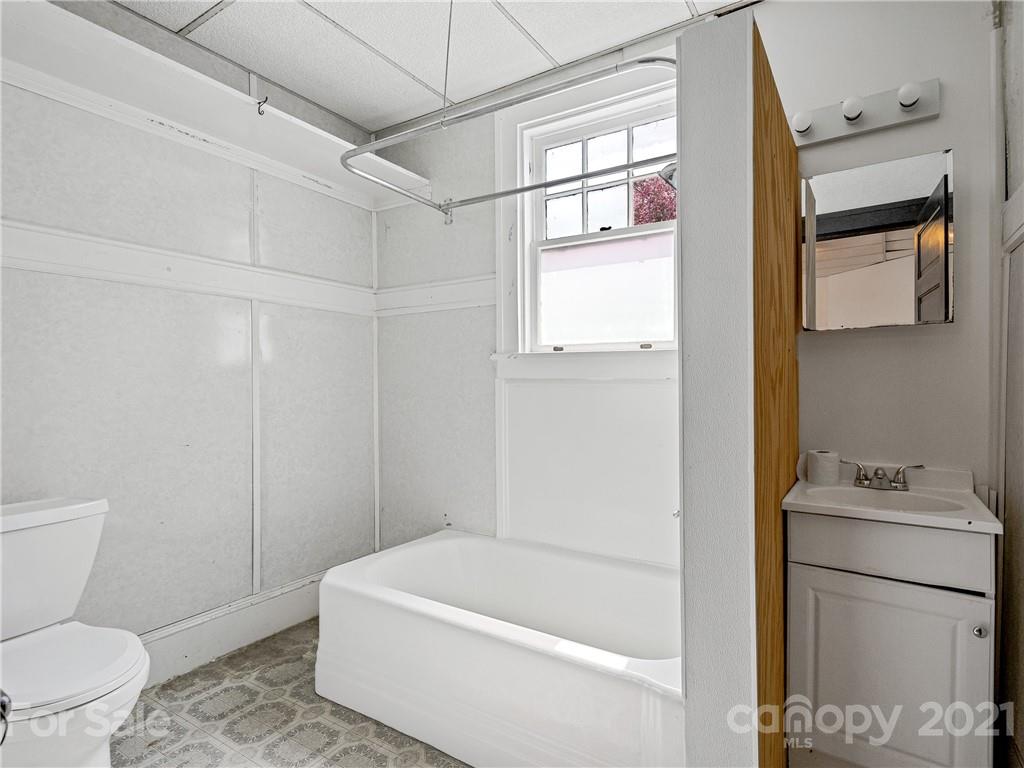 162 W Chestnut Street Asheville NC 28801
