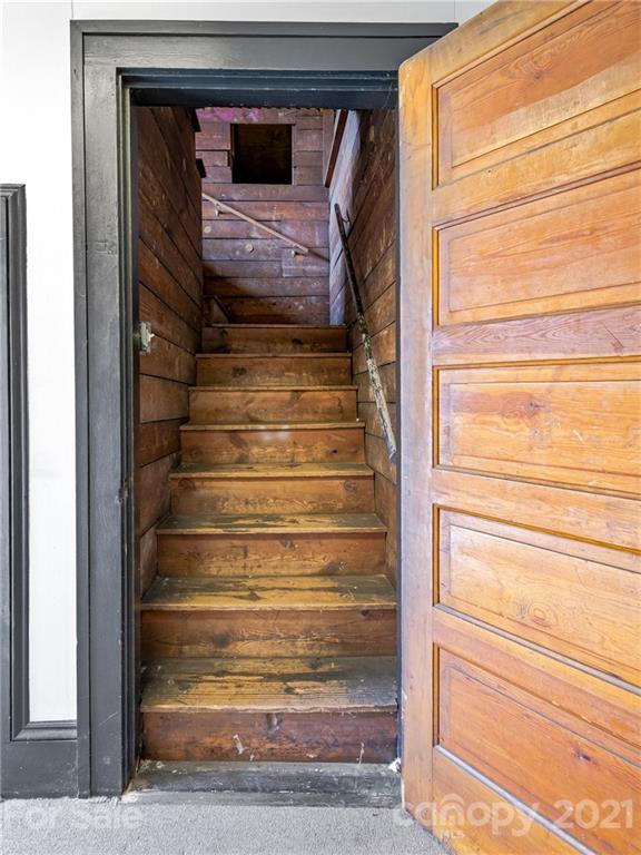 162 W Chestnut Street Asheville NC 28801