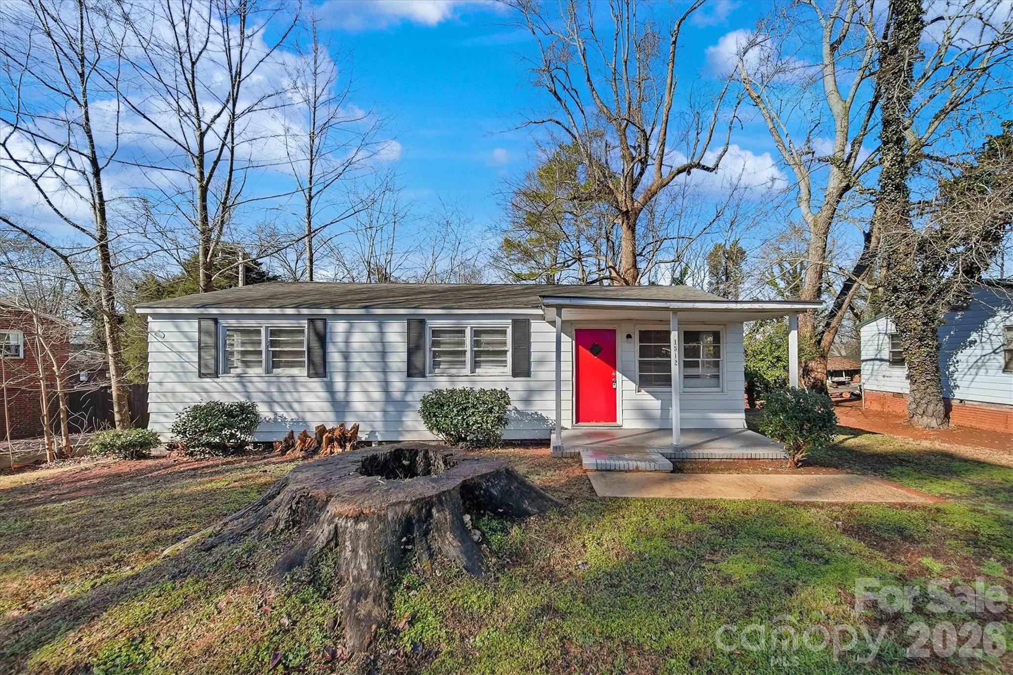 1512 N Deal Avenue Newton NC 28658