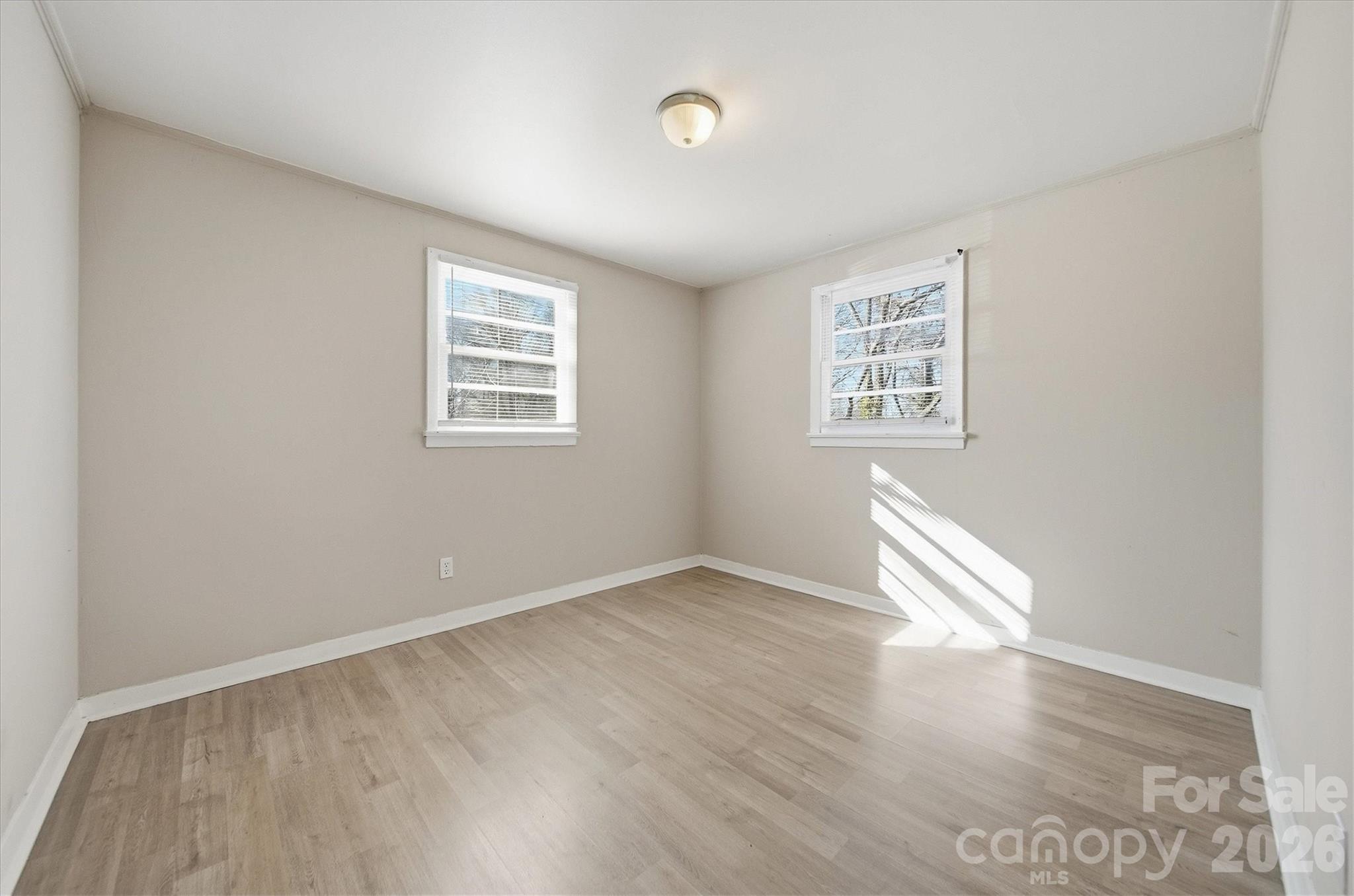1512 N Deal Avenue Newton NC 28658