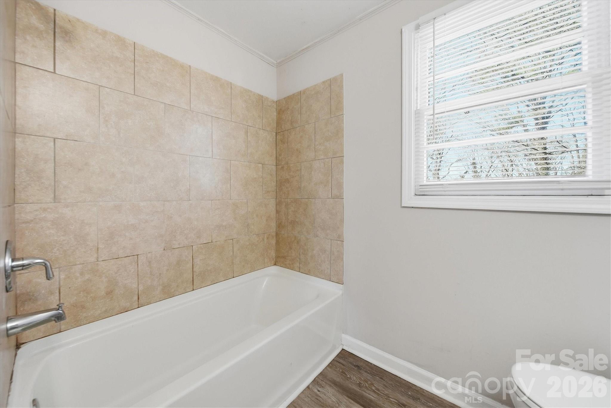 1512 N Deal Avenue Newton NC 28658