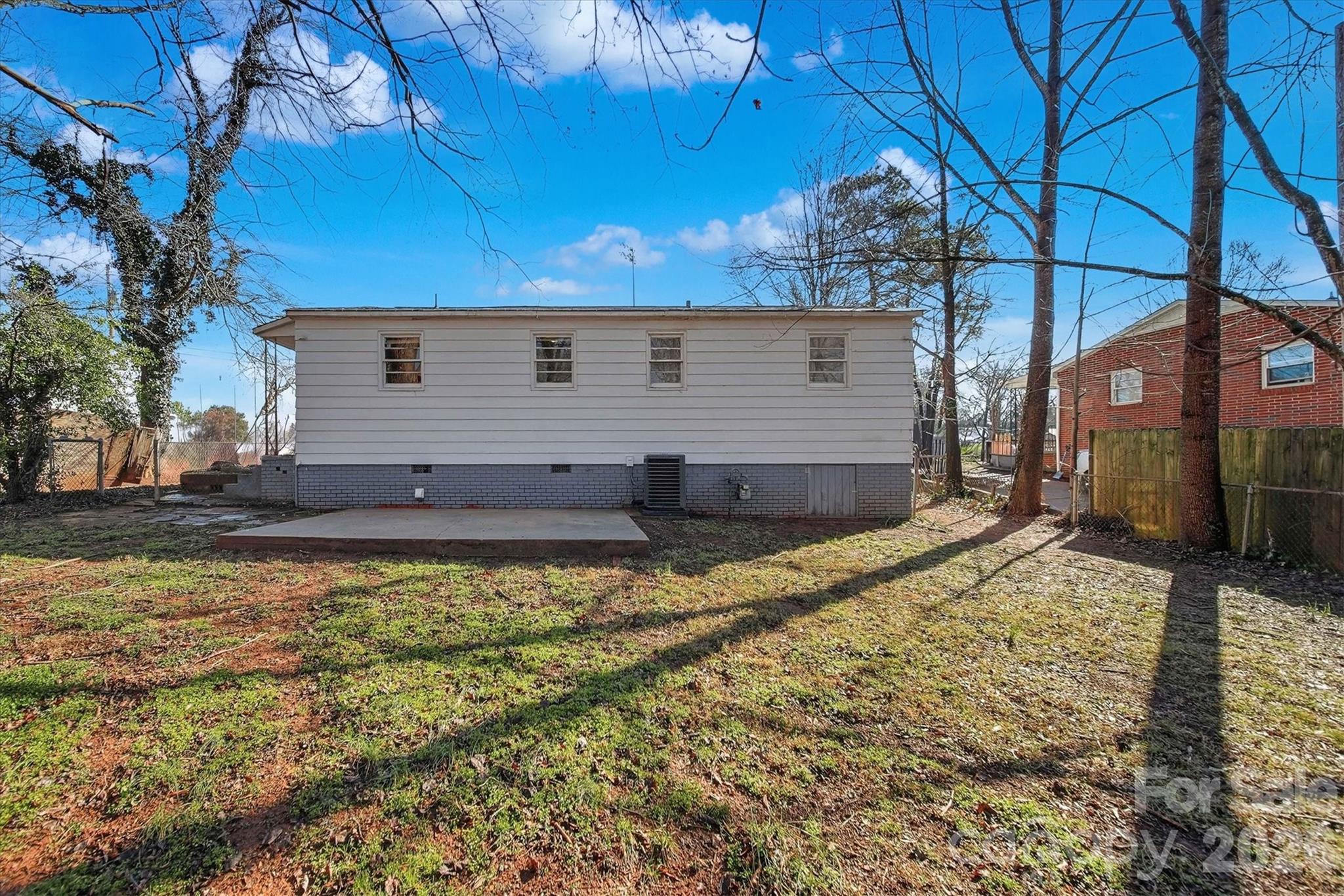 1512 N Deal Avenue Newton NC 28658