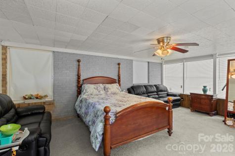 3326 Dunaire Drive Charlotte NC 28205