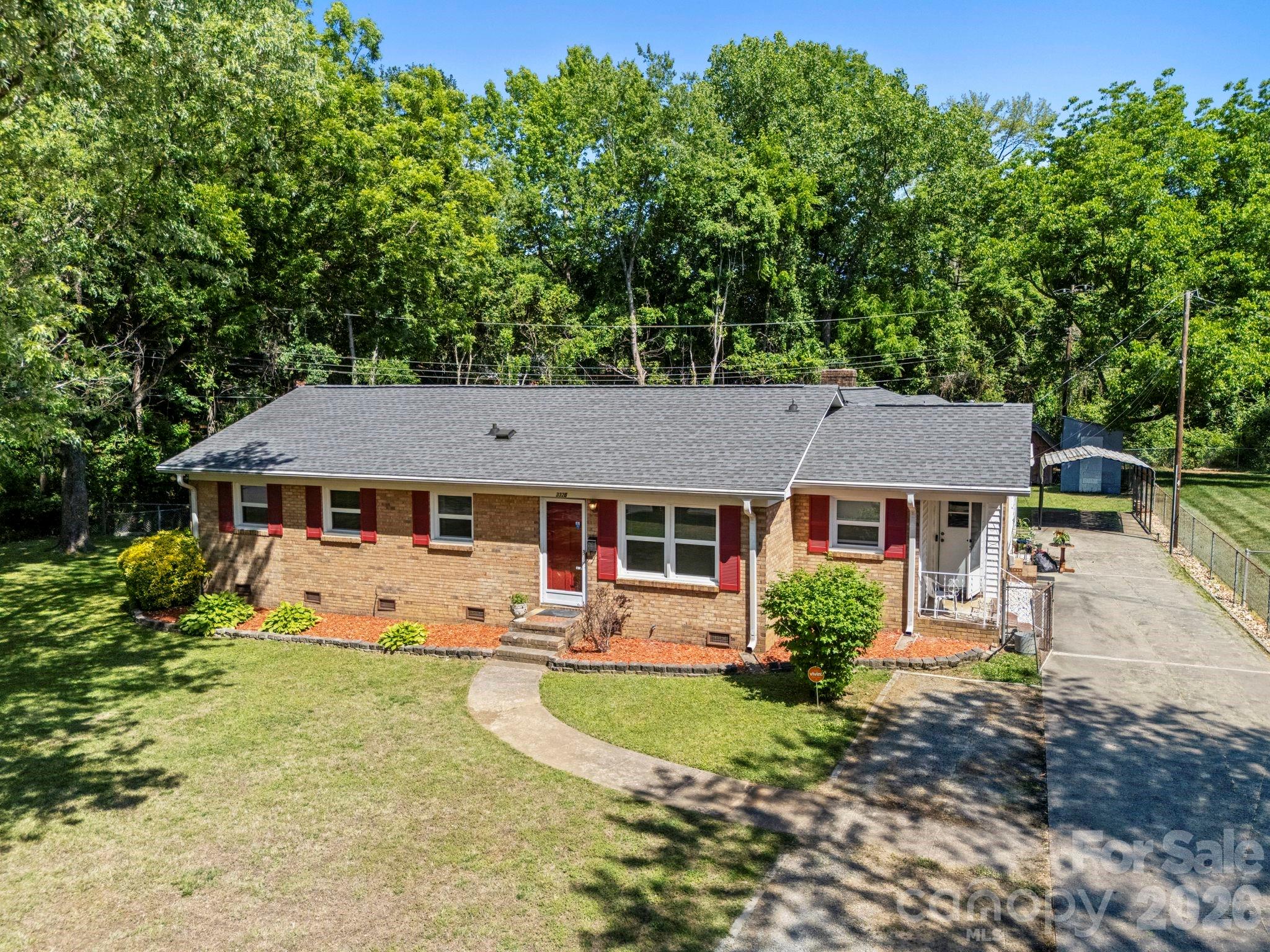 3326 Dunaire Drive Charlotte NC 28205