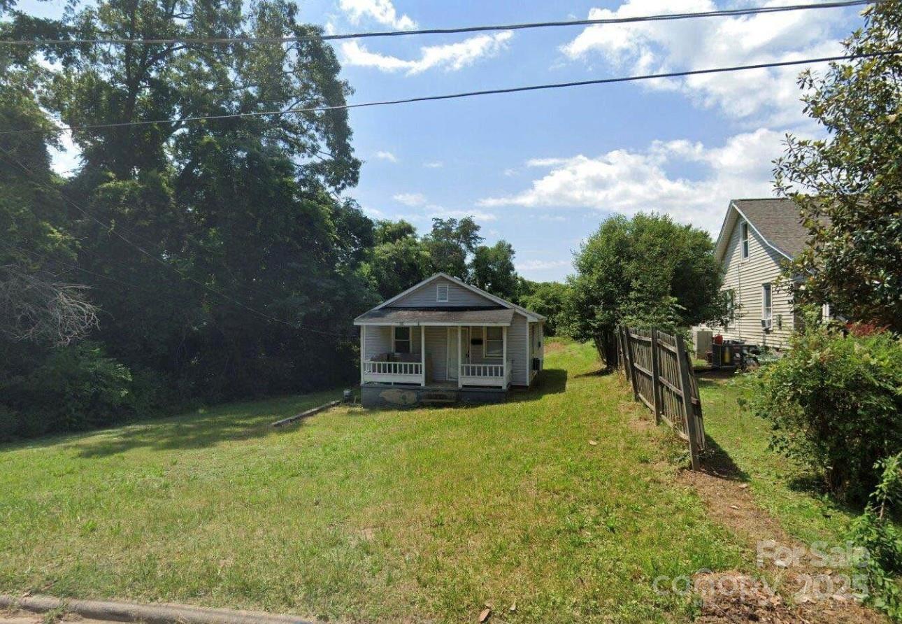 424 Chambers Street Statesville NC 28677