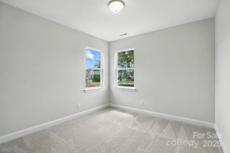 2024 Embassy Court Charlotte NC 28213