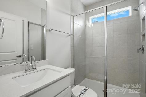 2024 Embassy Court Charlotte NC 28213