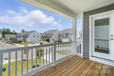 2024 Embassy Court Charlotte NC 28213