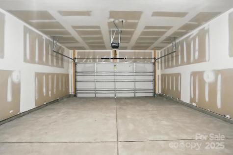 2024 Embassy Court Charlotte NC 28213