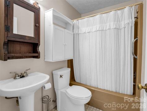 1 Alpine Way Swannanoa NC 28778