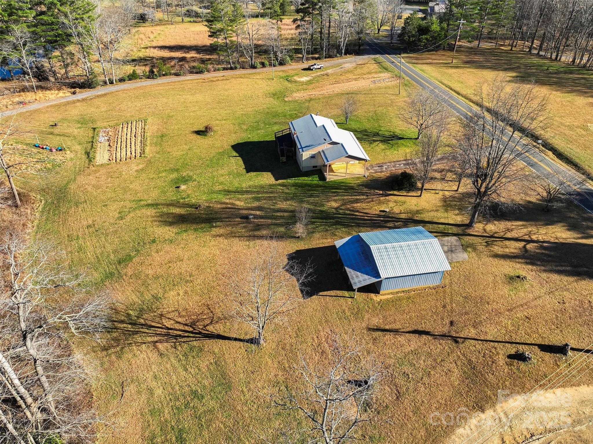 1879 White Oak Road Burnsville NC 28714