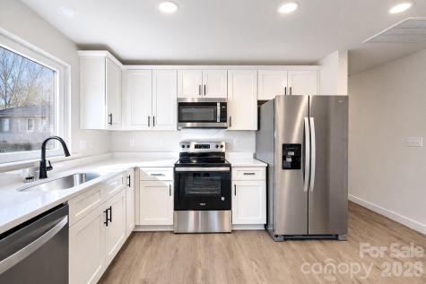 2331 Merts Way Hudson NC 28638
