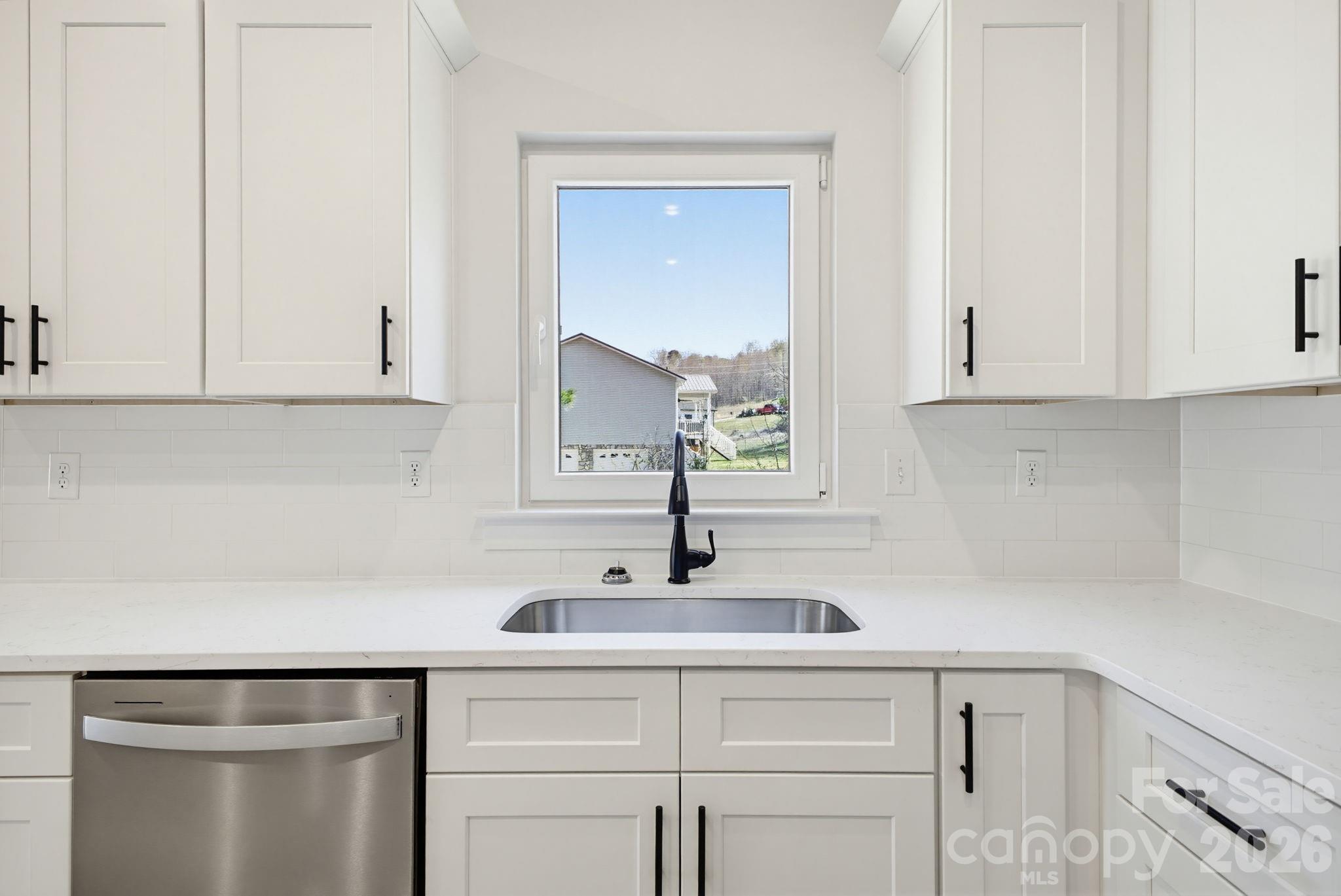 2331 Merts Way Hudson NC 28638