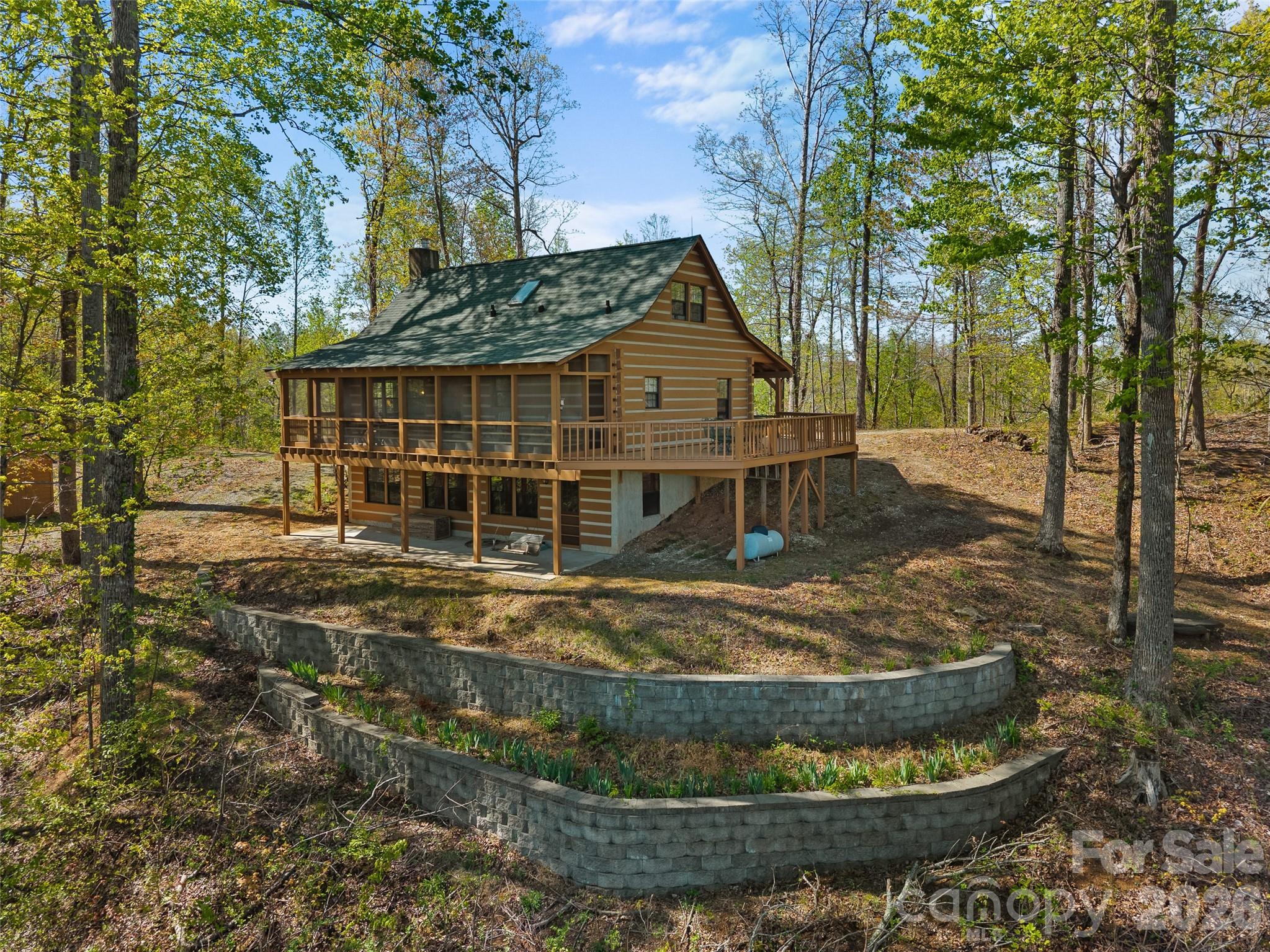 178 Tablerock Drive Saluda NC 28773