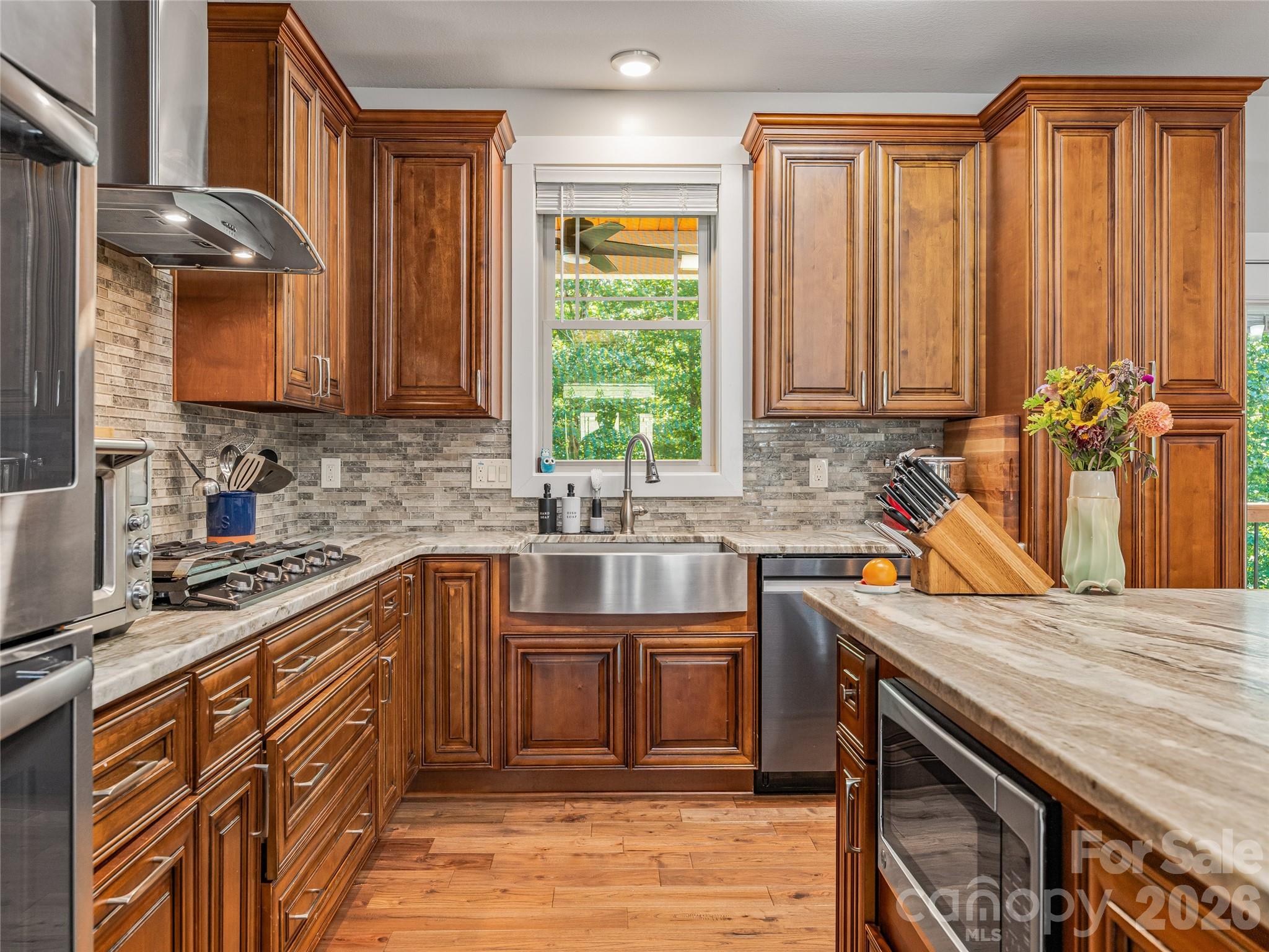 937 Monte Vista Road Candler NC 28715