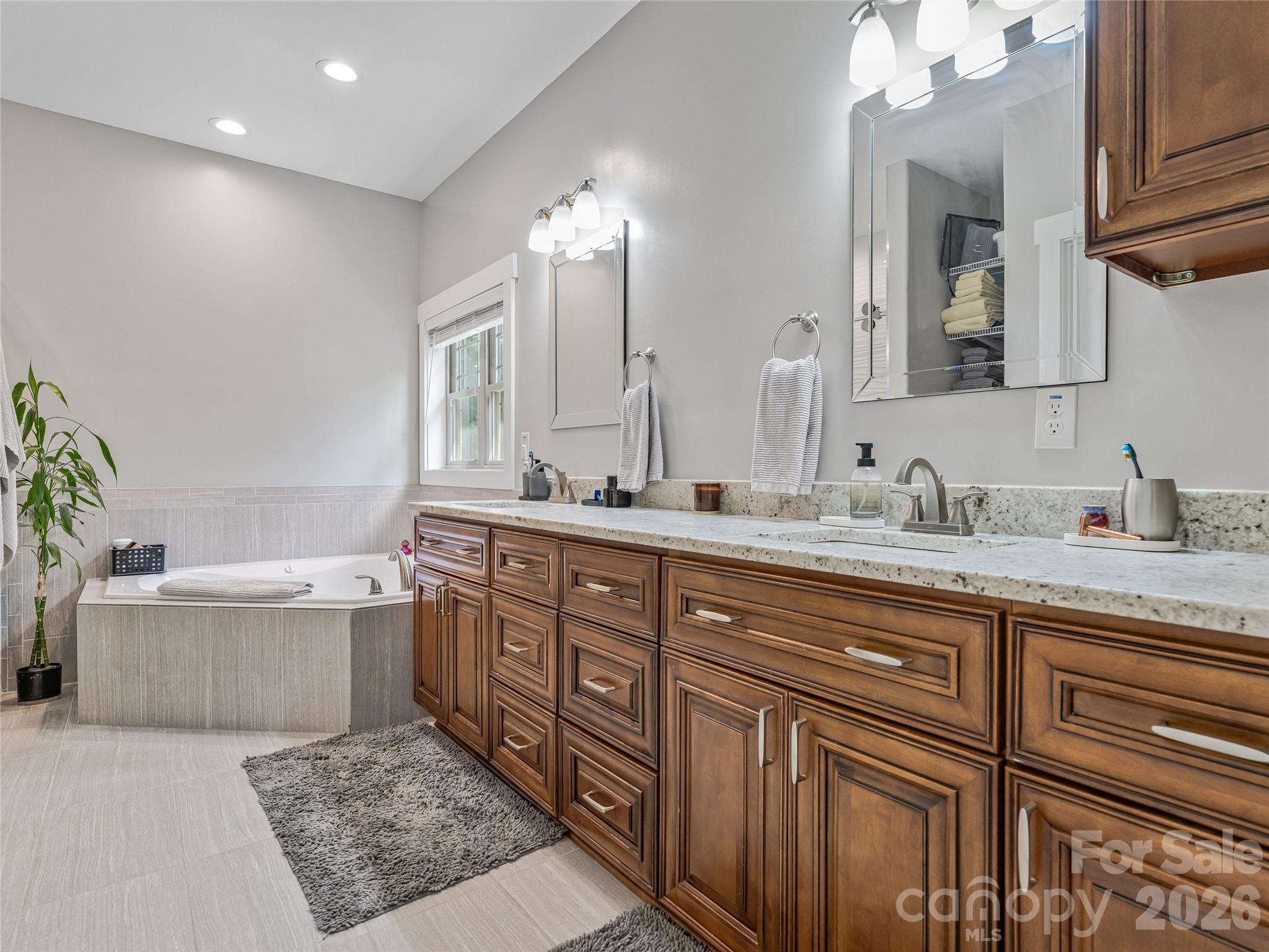 937 Monte Vista Road Candler NC 28715