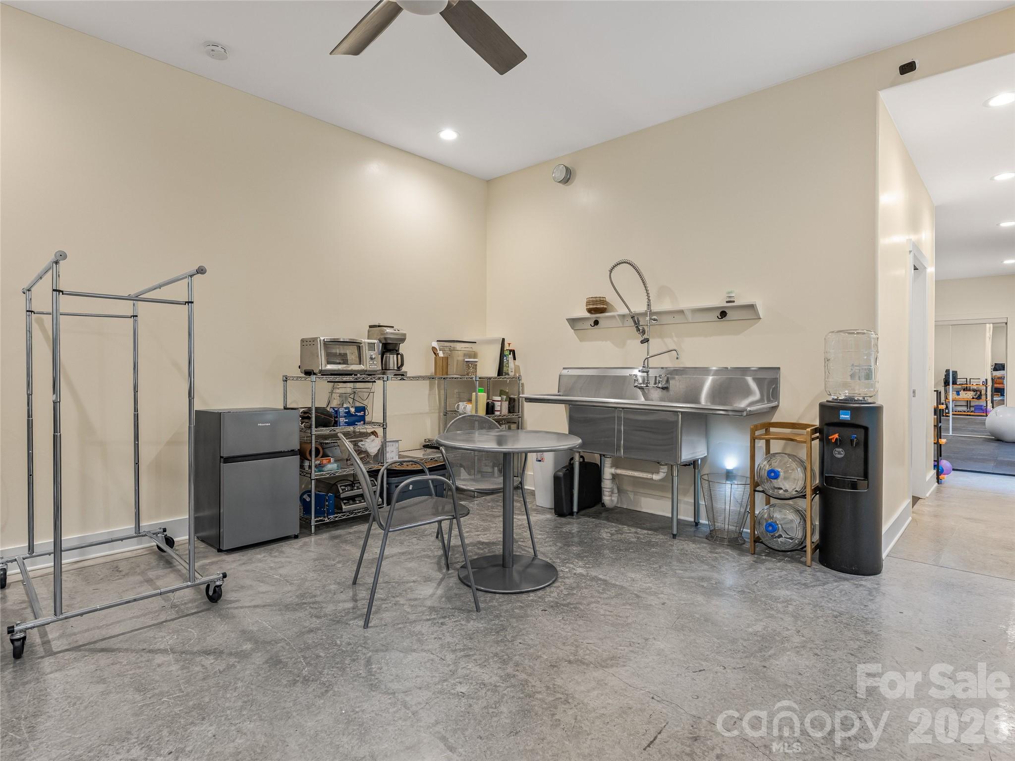 937 Monte Vista Road Candler NC 28715