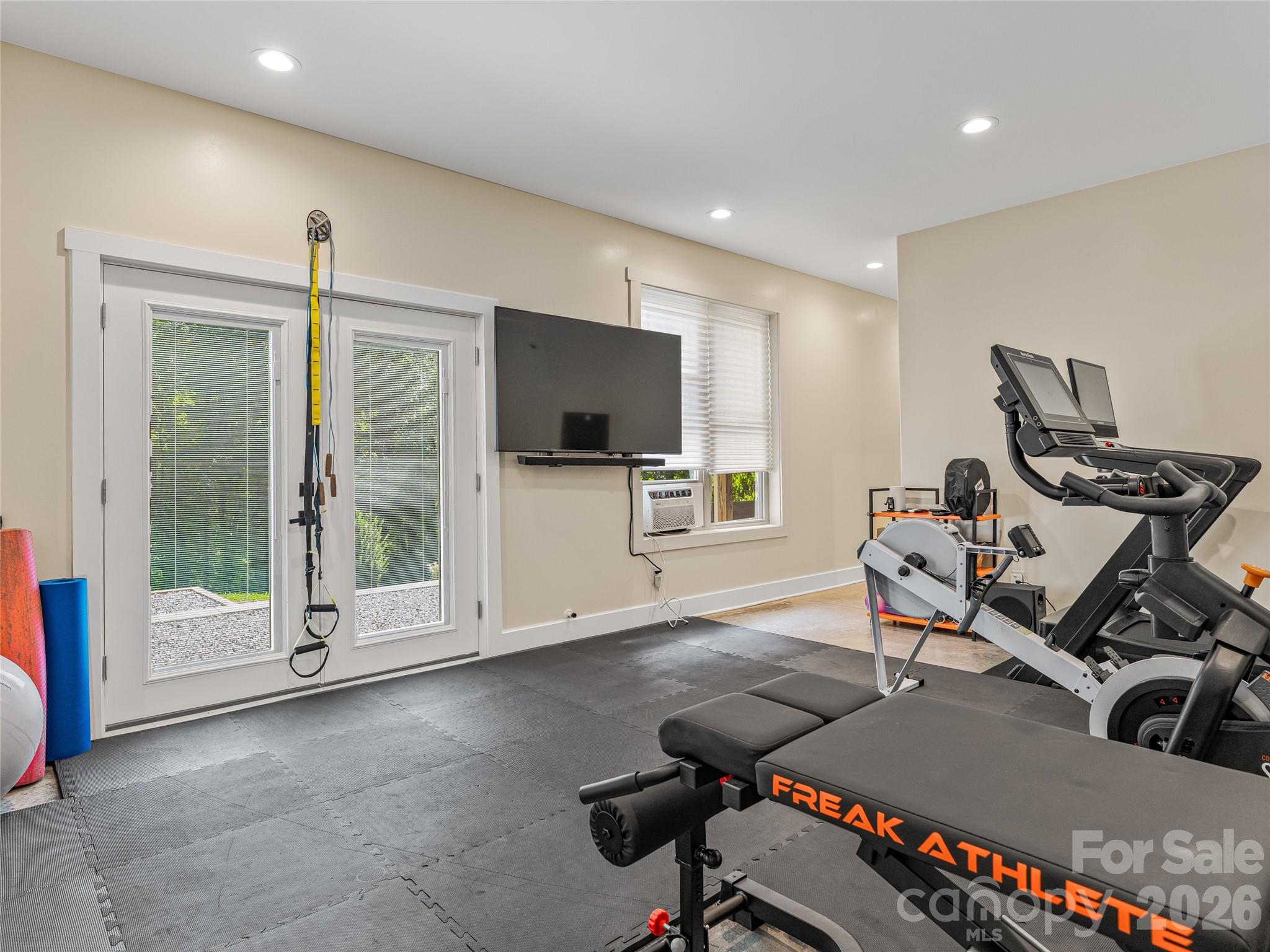 937 Monte Vista Road Candler NC 28715