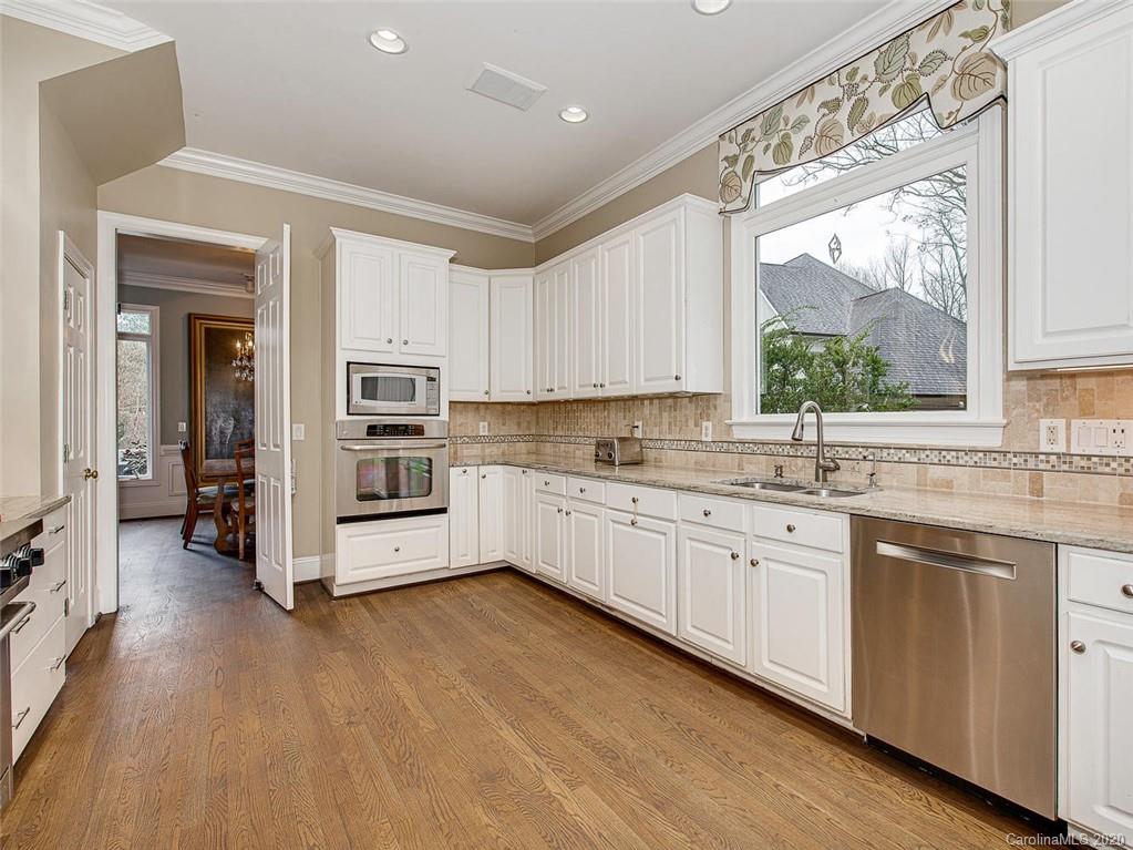 5334 Lila Wood Circle Charlotte NC 28209