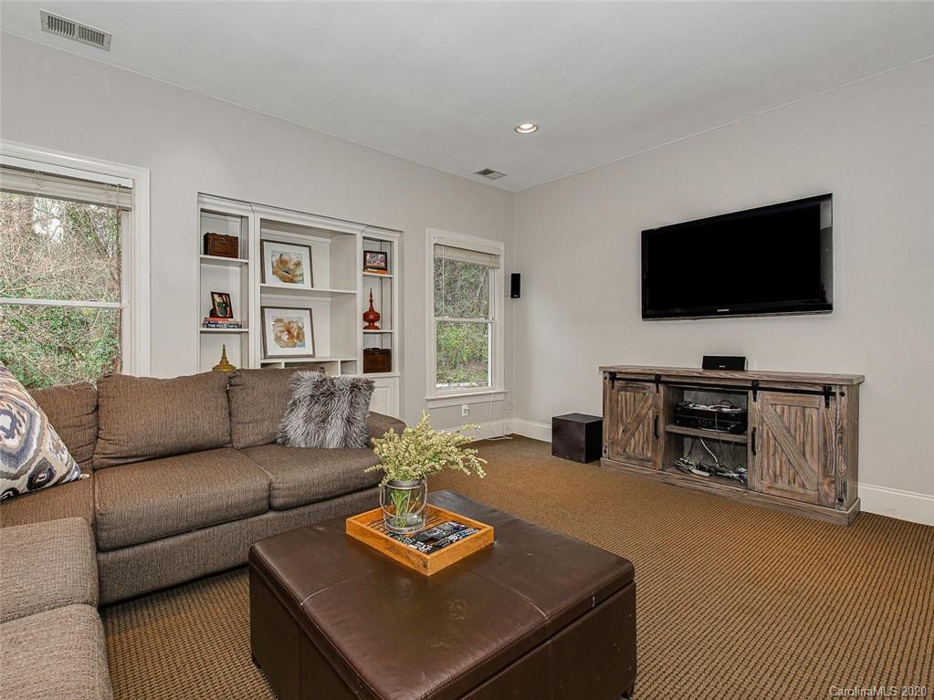 5334 Lila Wood Circle Charlotte NC 28209