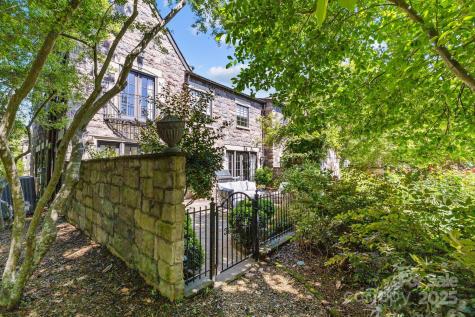 1625 Bibury Lane Charlotte NC 28211