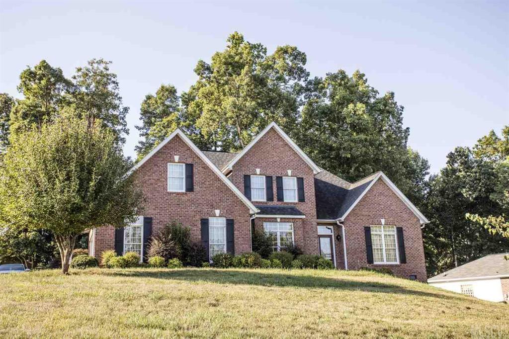 1587 Brookstone Drive Hickory NC 28602
