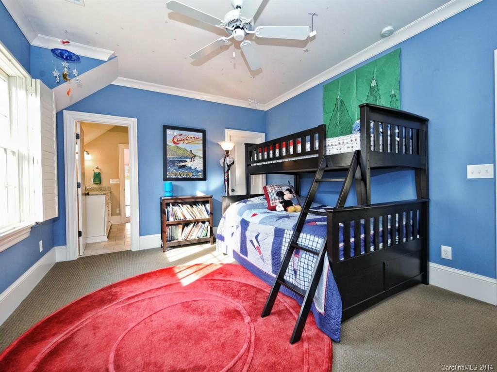 252 Meadowbrook Road Charlotte NC 28211