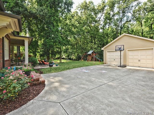 252 Meadowbrook Road Charlotte NC 28211