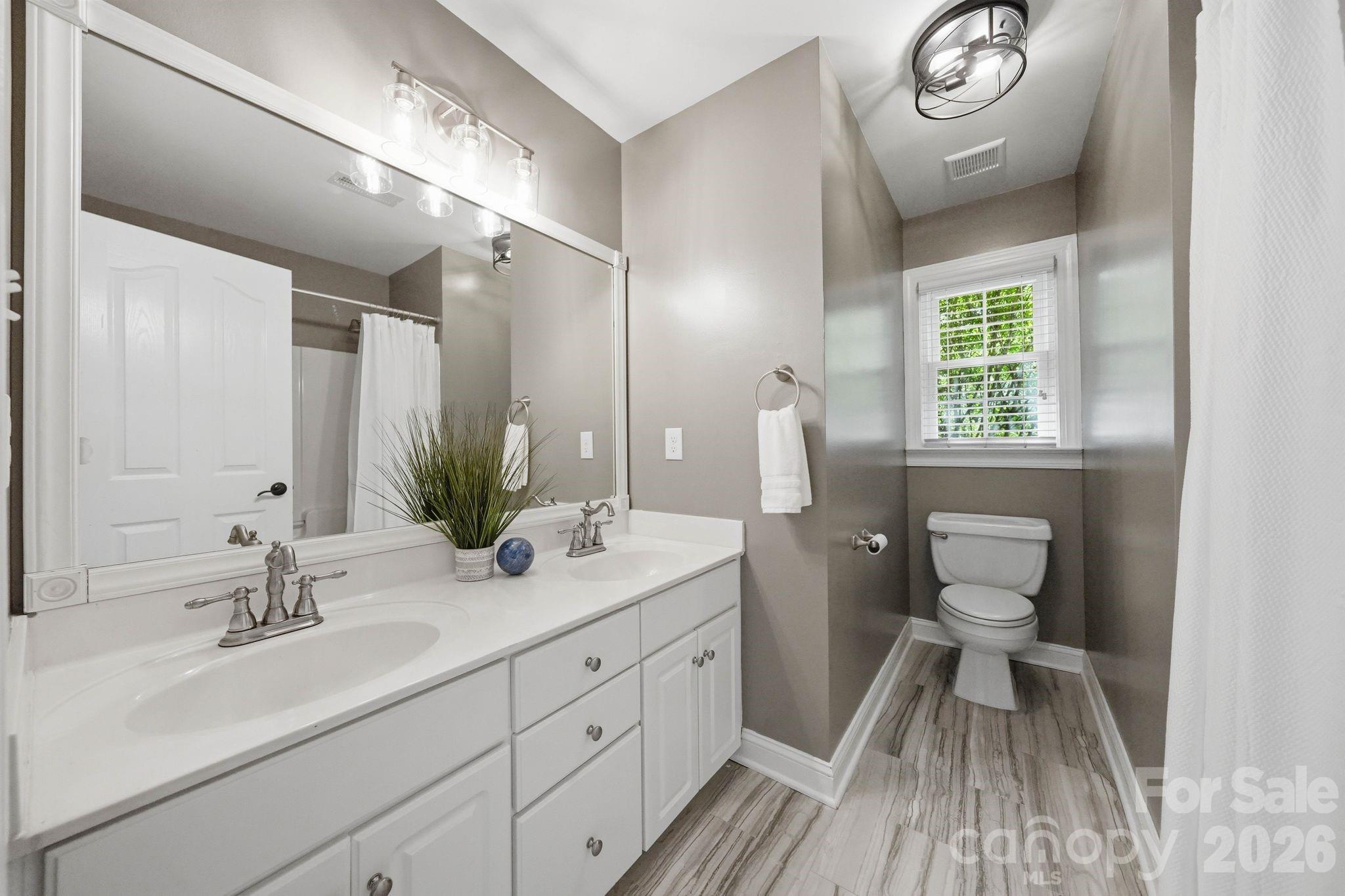 8901 Whipps Cross Court Waxhaw NC 28173