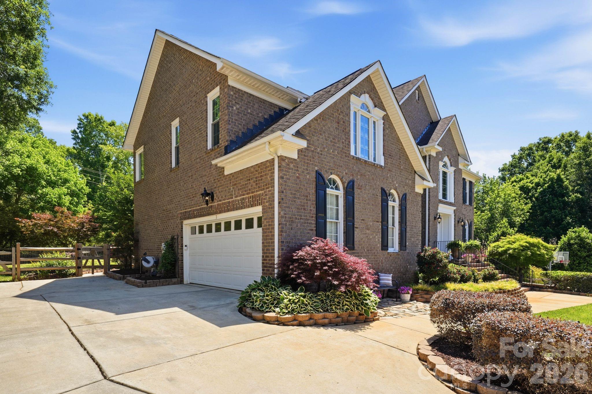 8901 Whipps Cross Court Waxhaw NC 28173