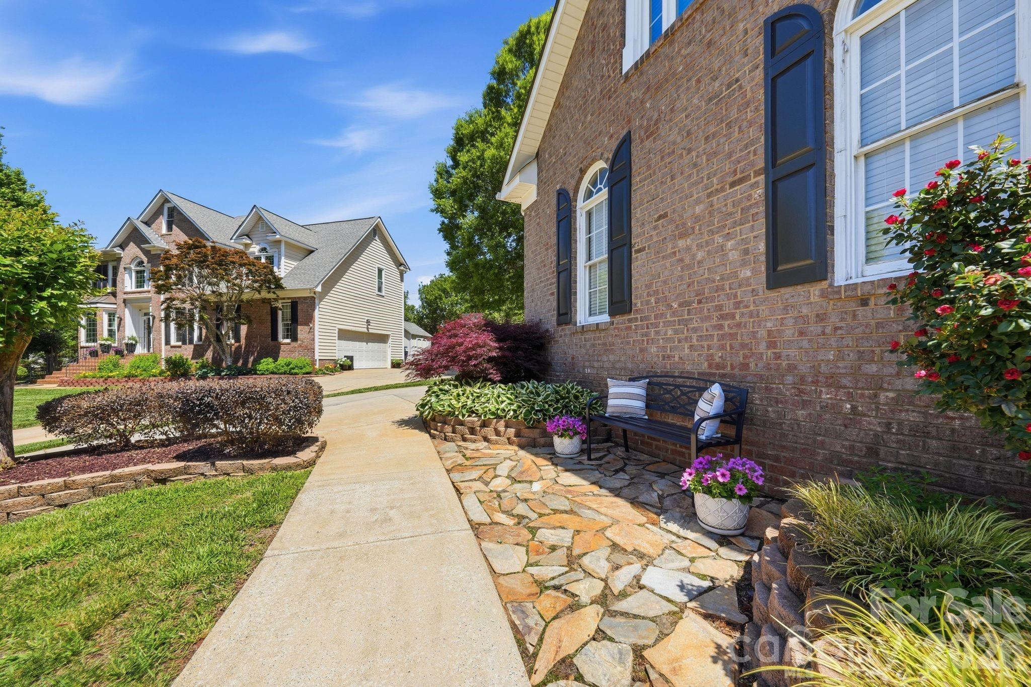 8901 Whipps Cross Court Waxhaw NC 28173