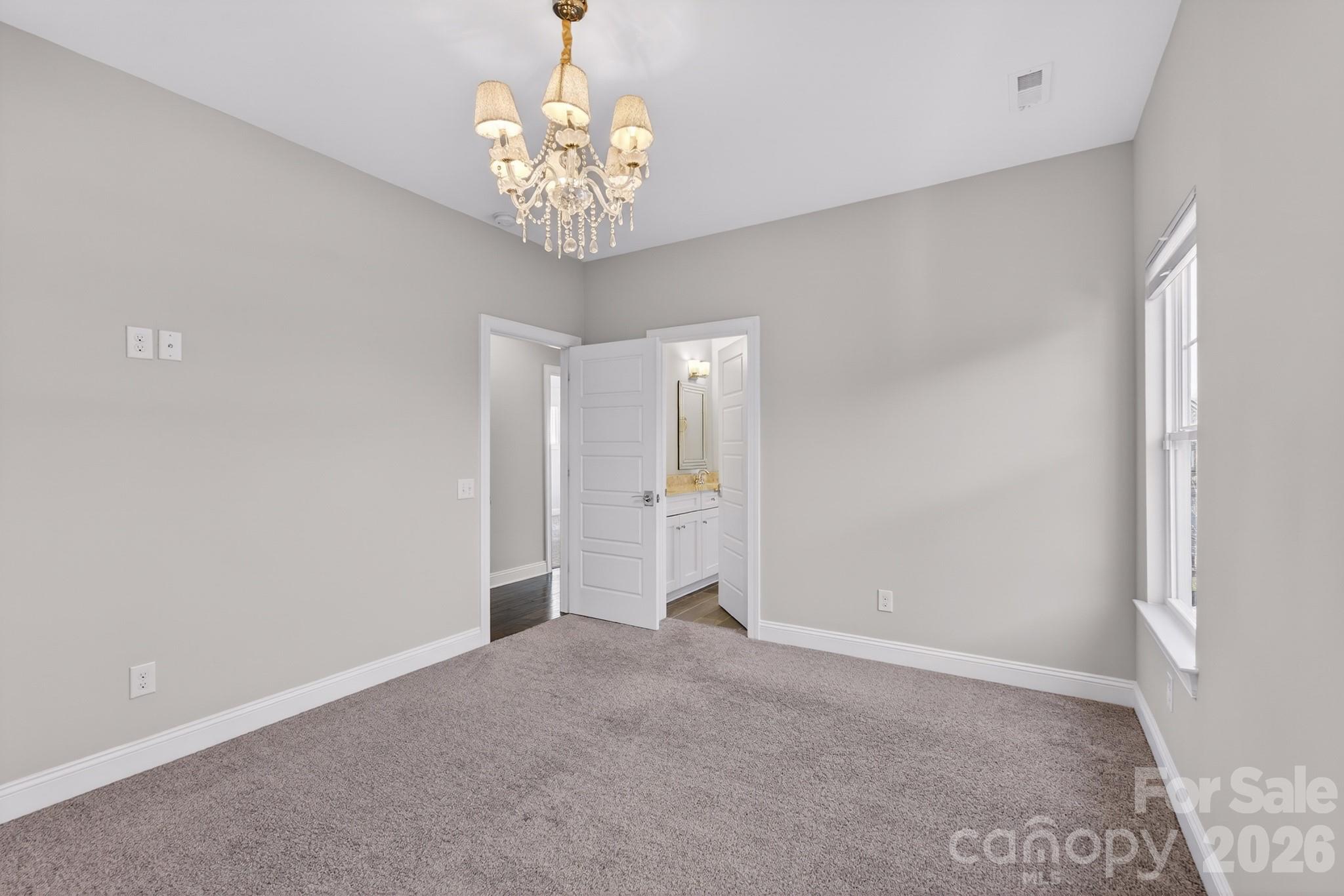 9815 Avenal Lane Charlotte NC 28270