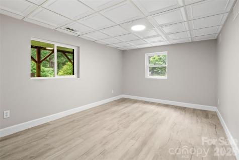 15 Beaverdam Court Asheville NC 28804