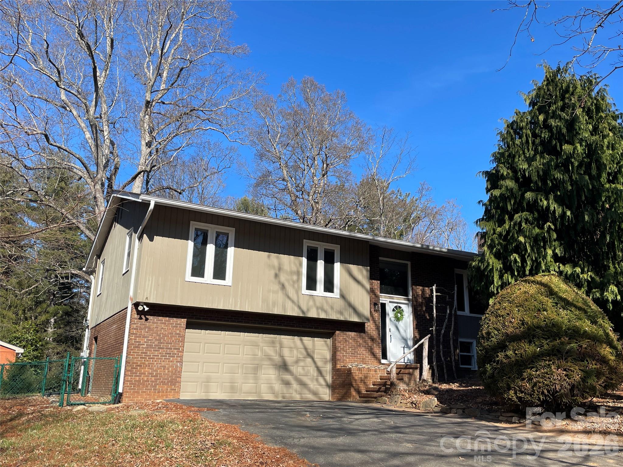 15 Beaverdam Court Asheville NC 28804