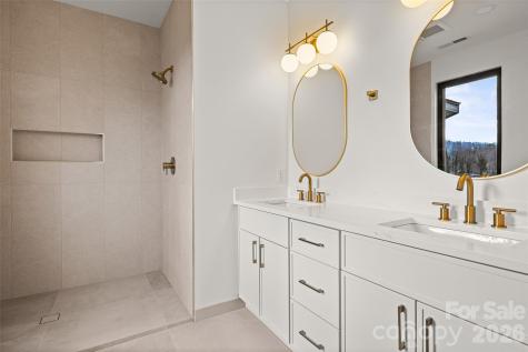 6 Scott Meadows Drive Asheville NC 28806