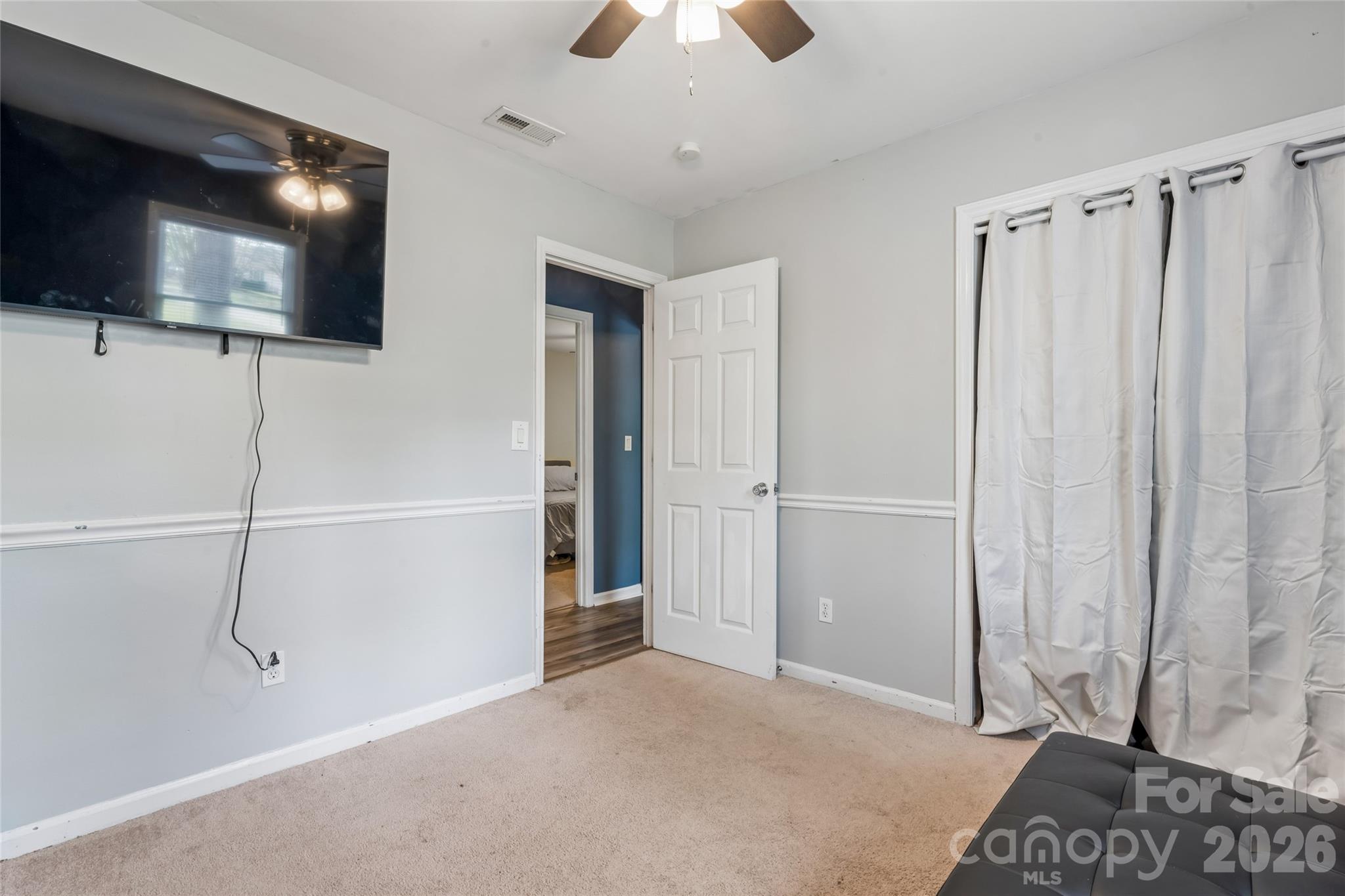 6127 Dovetail Court Charlotte NC 28227