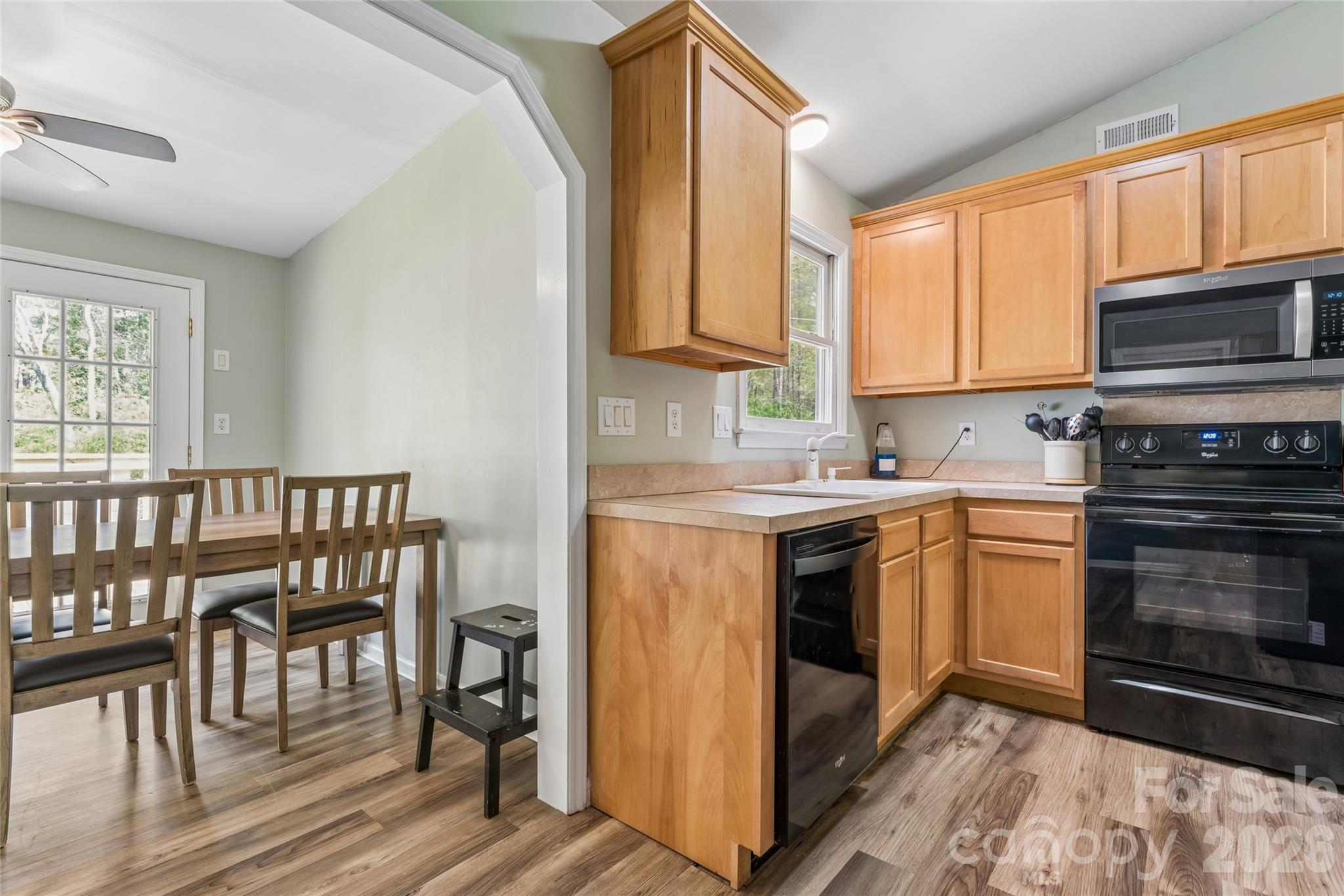 6127 Dovetail Court Charlotte NC 28227