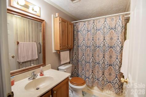 132 Serenity Circle Hendersonville NC 28792