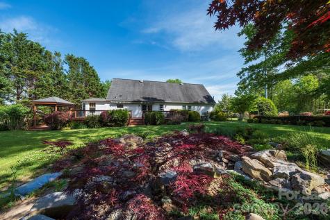 132 Serenity Circle Hendersonville NC 28792