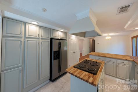 132 Serenity Circle Hendersonville NC 28792