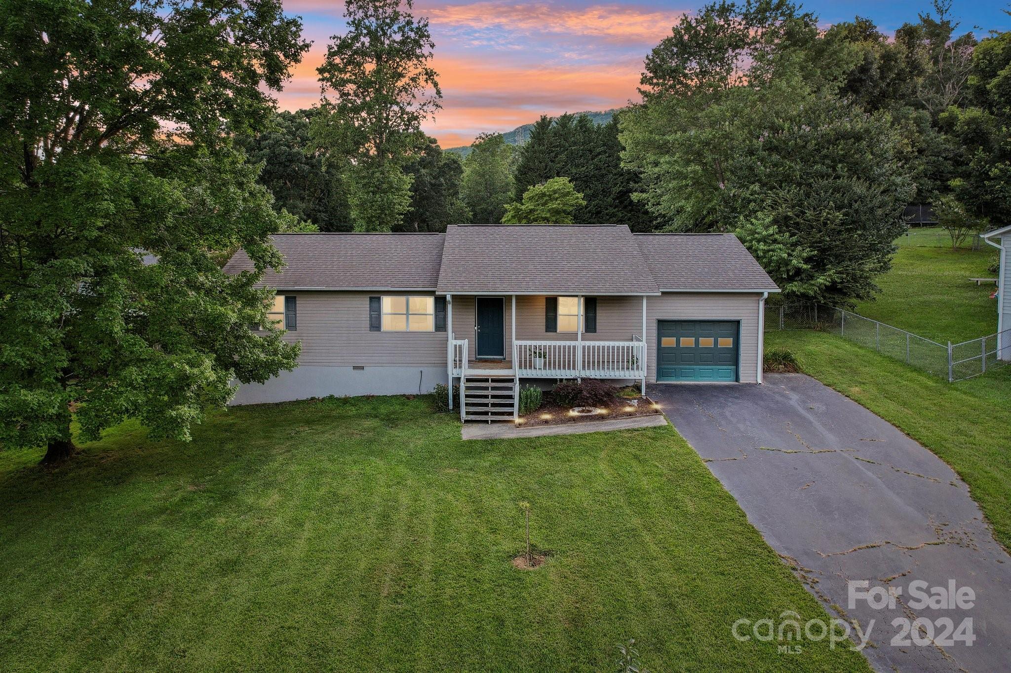 311 Hunters Ridge Drive Mills River NC 28759