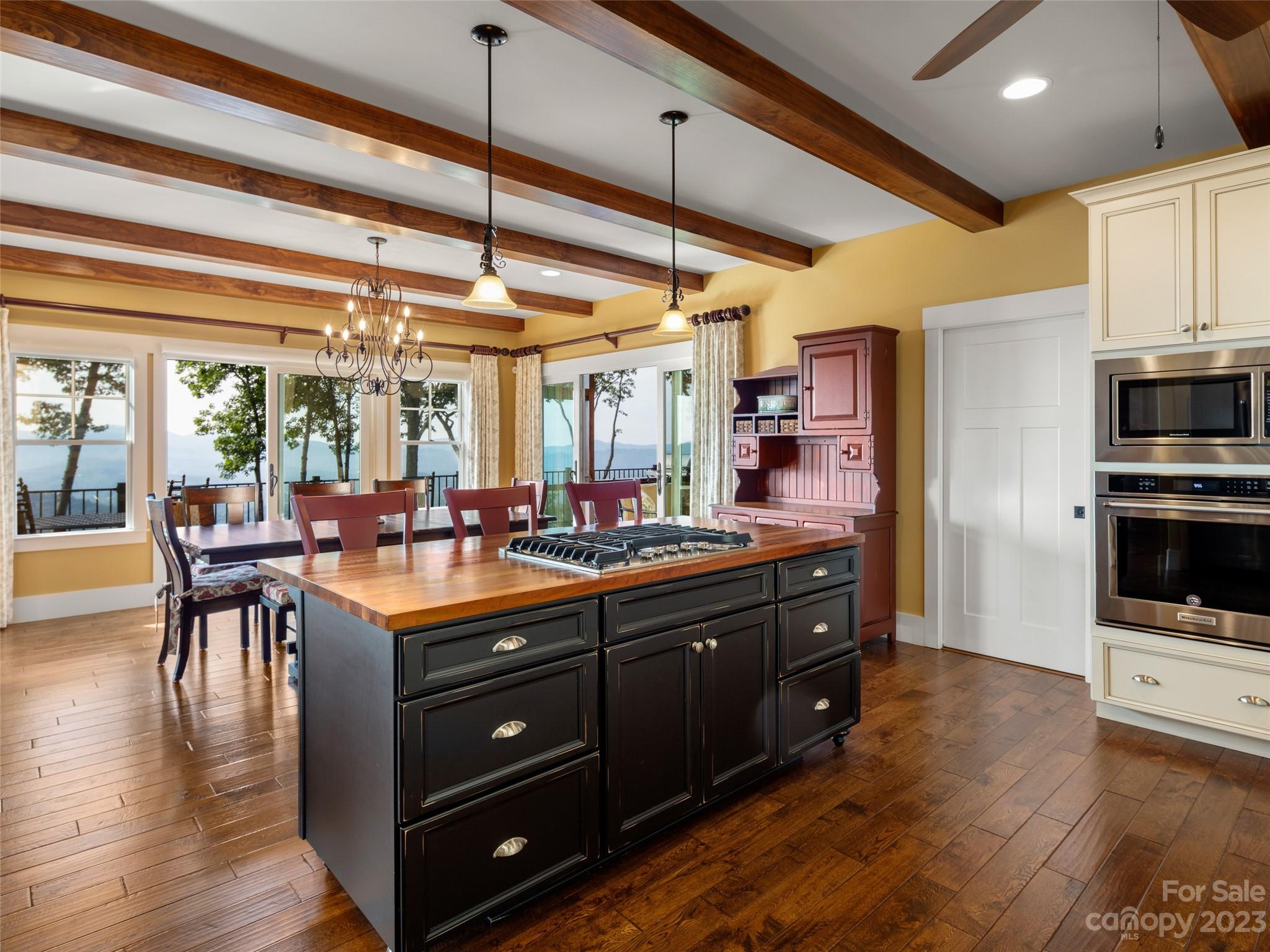 296 Southcliff Parkway Fairview NC 28730