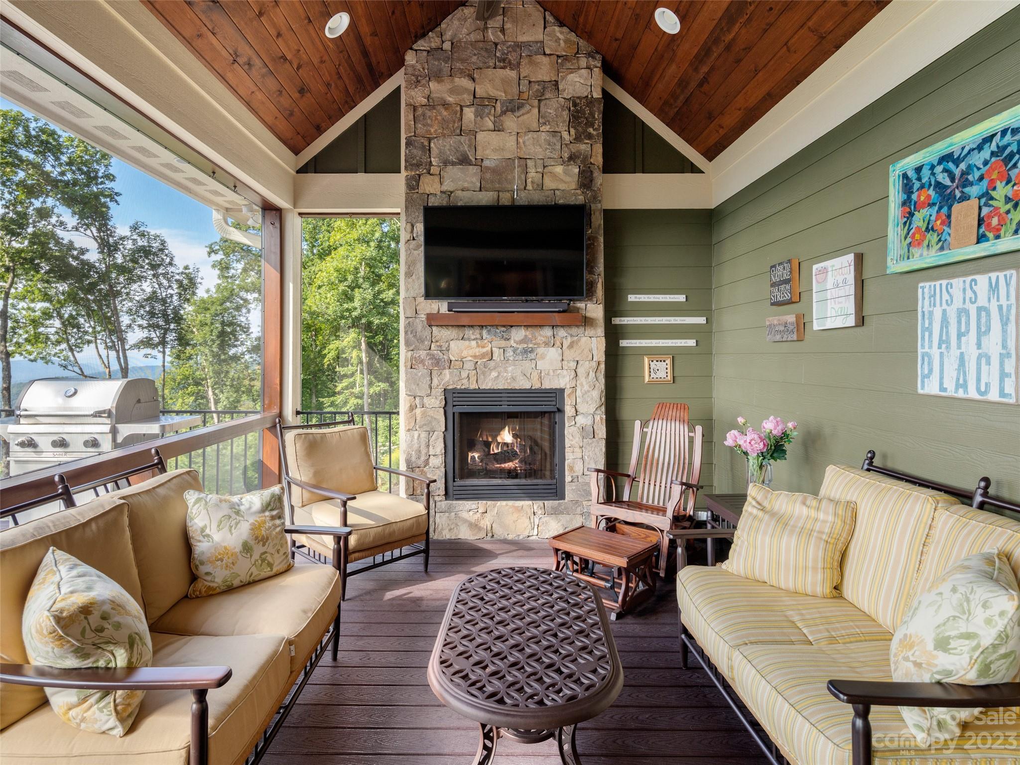 296 Southcliff Parkway Fairview NC 28730