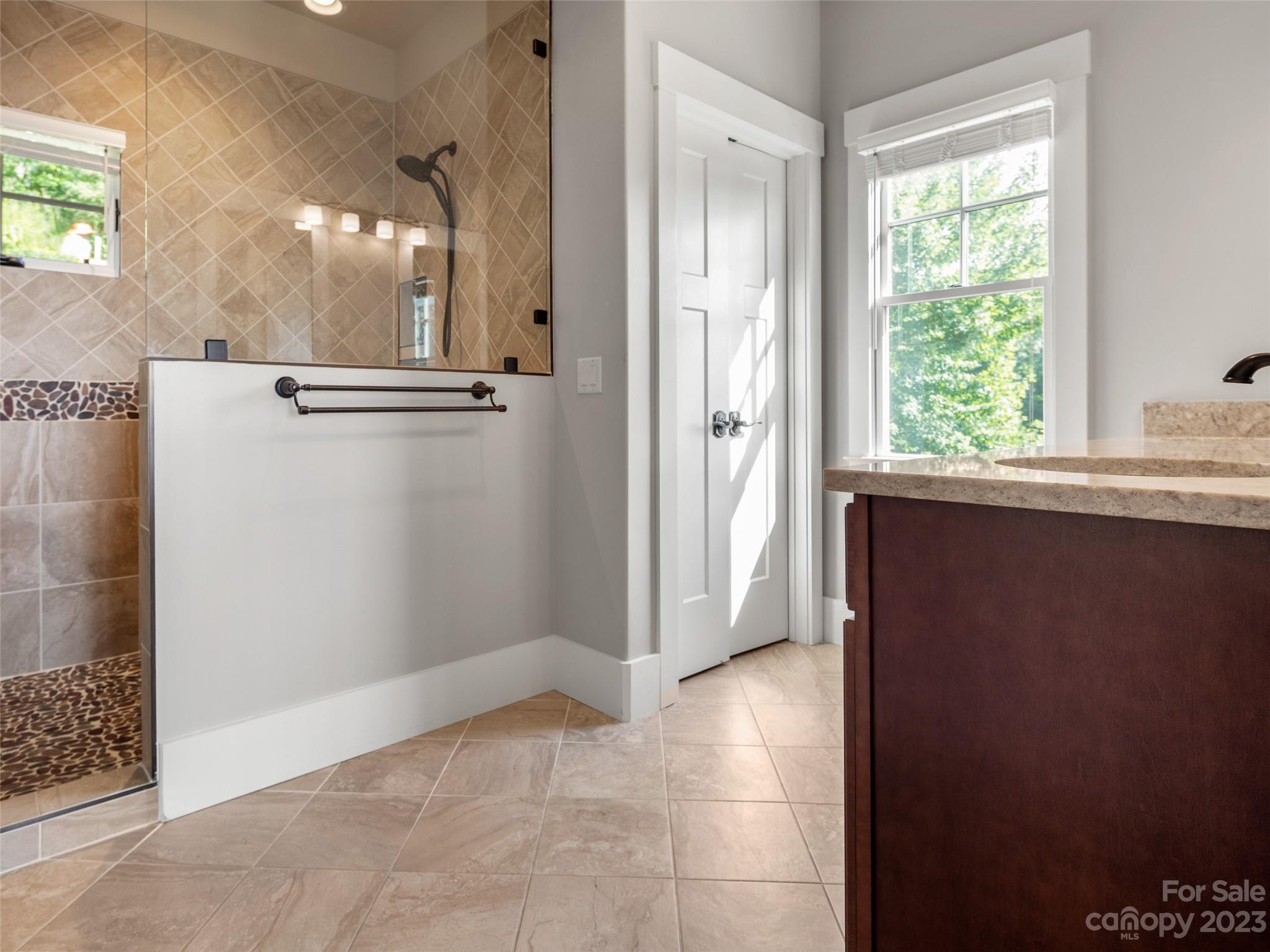 296 Southcliff Parkway Fairview NC 28730